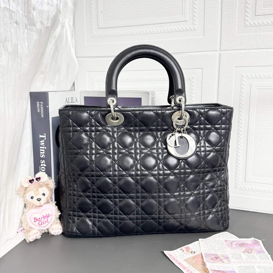 95新 DIOR/迪奥 95新黑银七格戴妃手提包