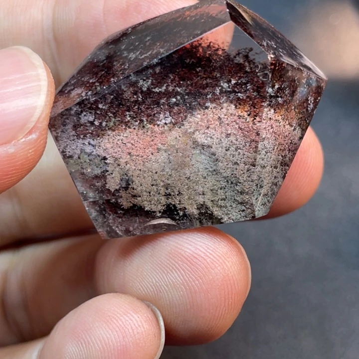 水晶颈饰未镶嵌顶****?