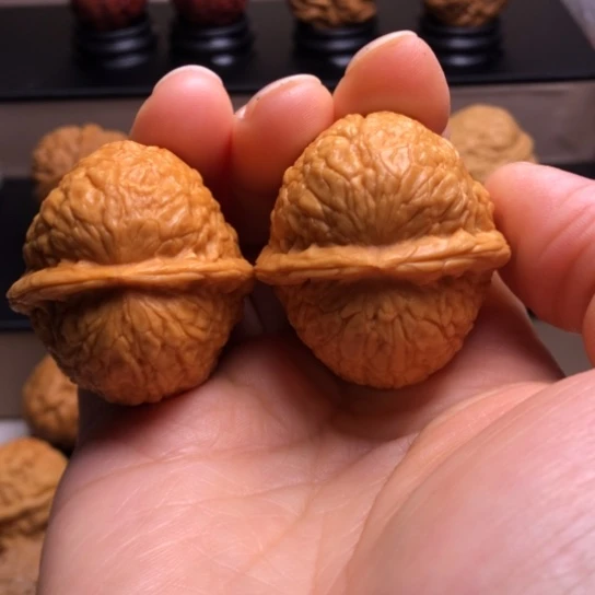 文玩核桃把件太阳系元宝17