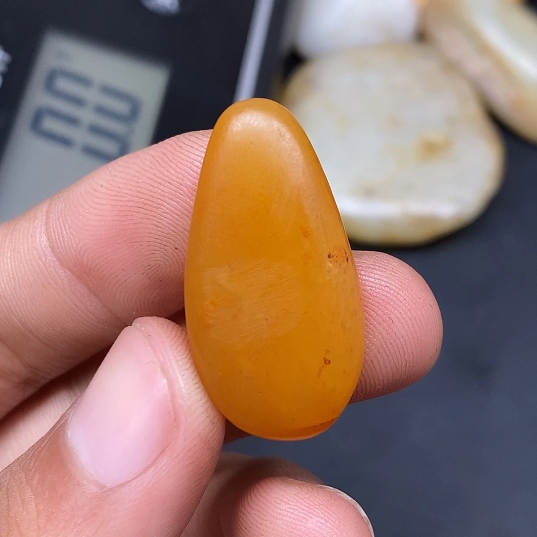 和田玉（糖玉）未镶嵌挂件