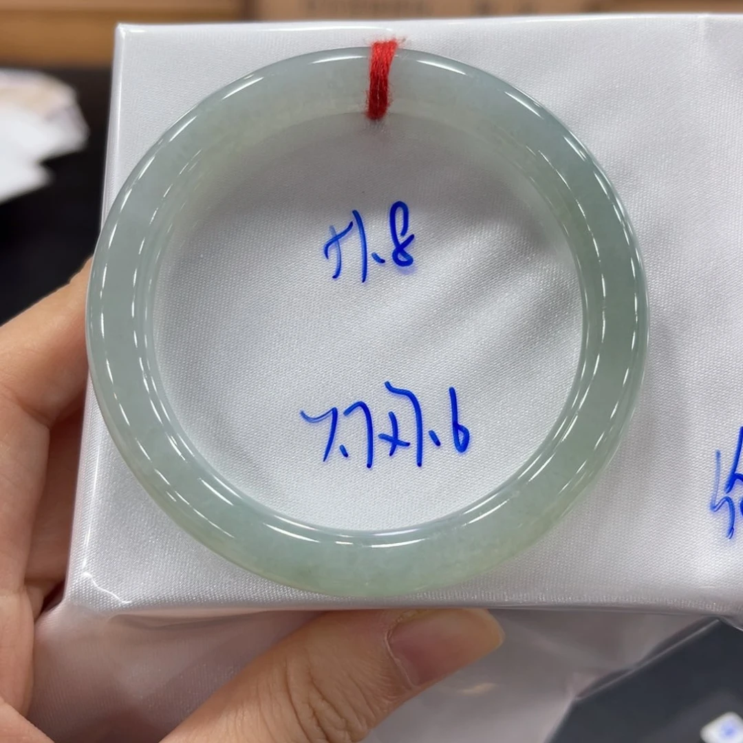 未镶嵌手镯翡翠翡翠