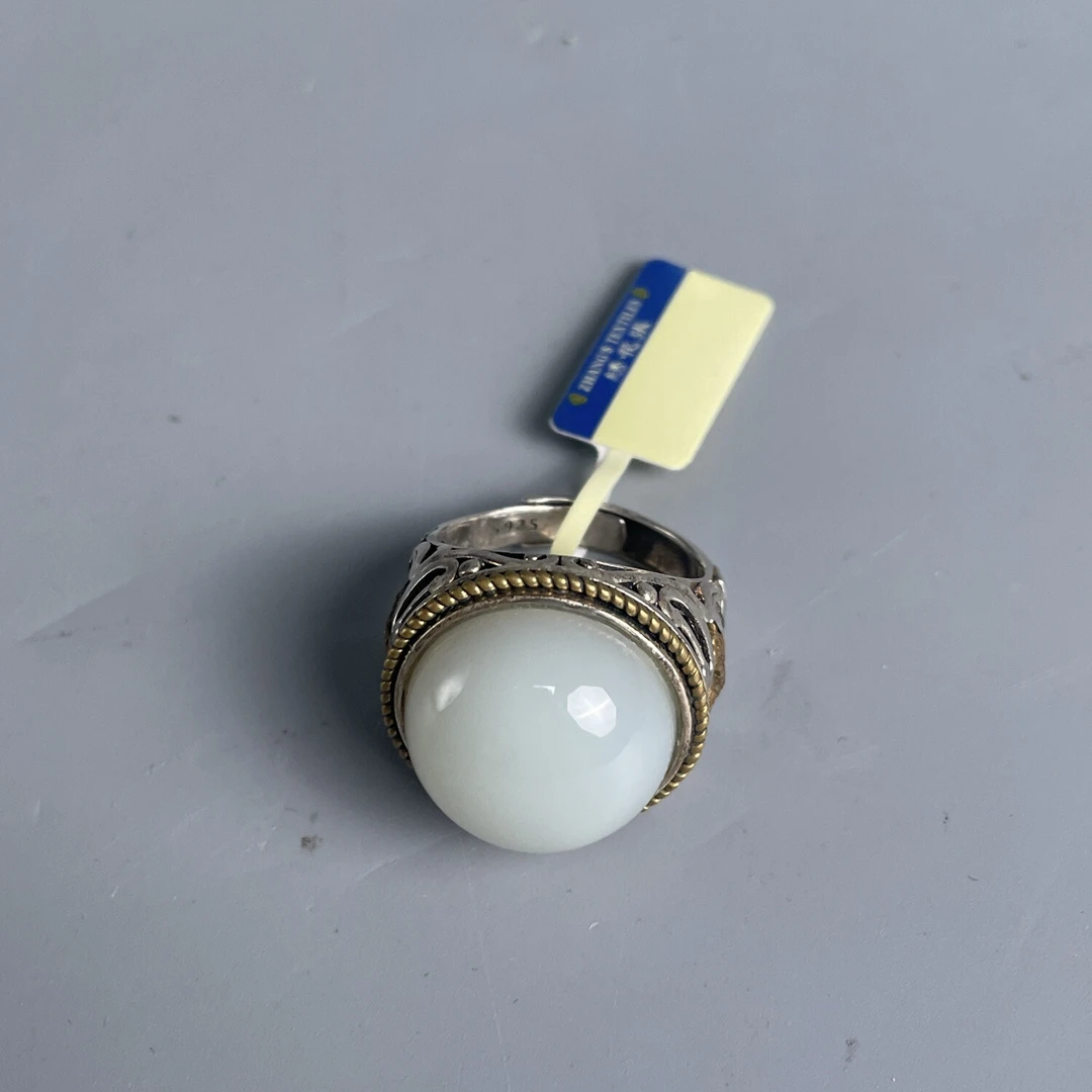 M25EI008376 - 和田玉戒指