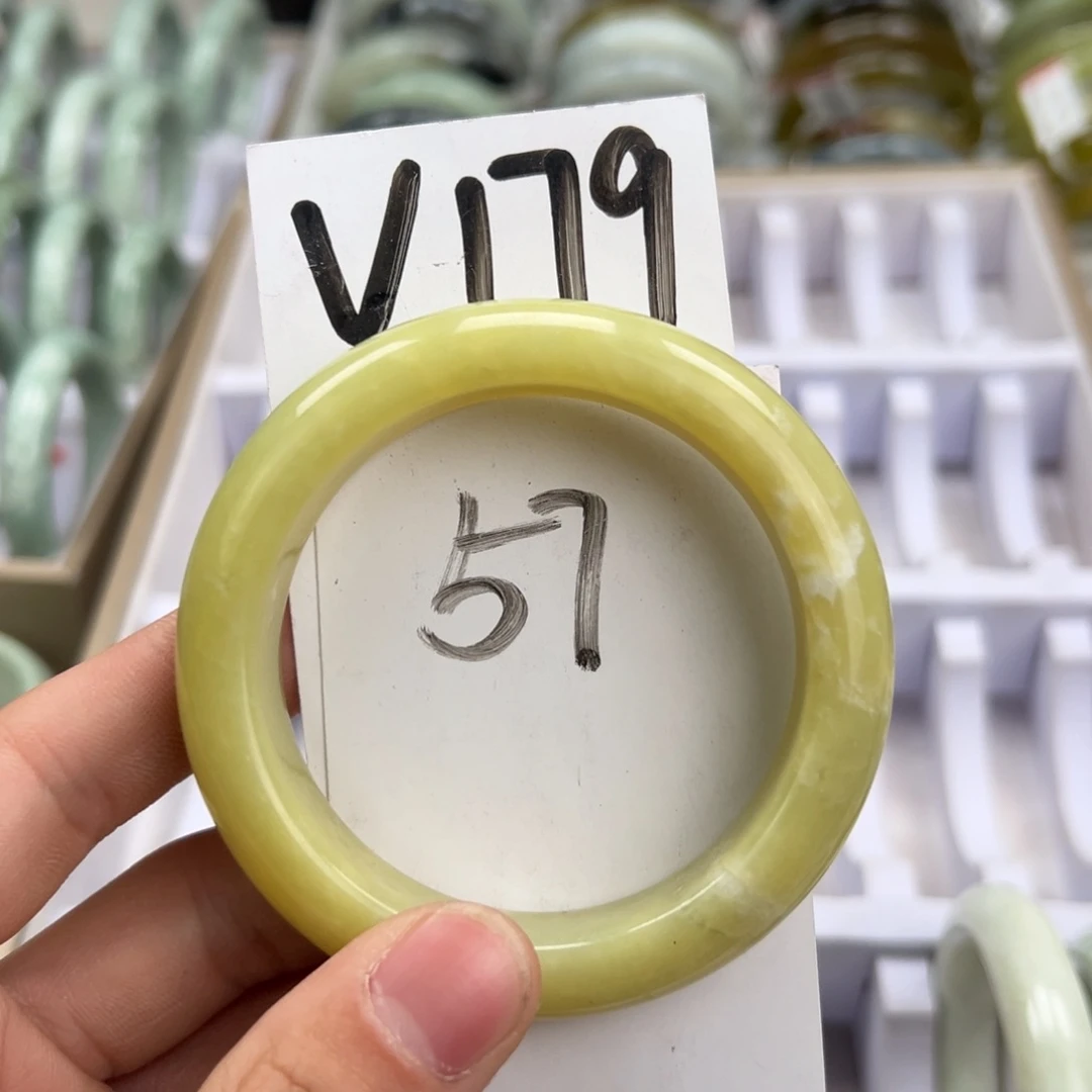 岫玉手镯未镶嵌天然岫玉