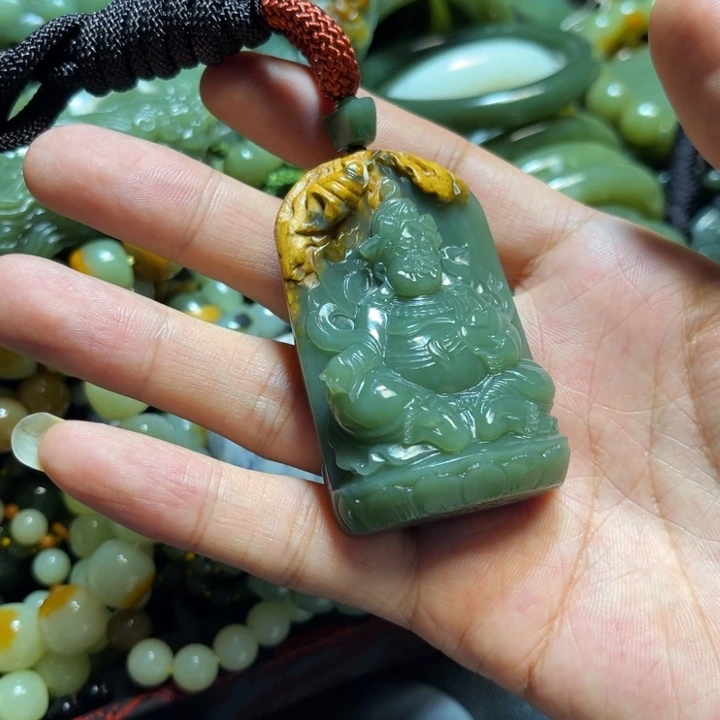 手链未镶嵌岫岩河磨玉（透闪石质玉）