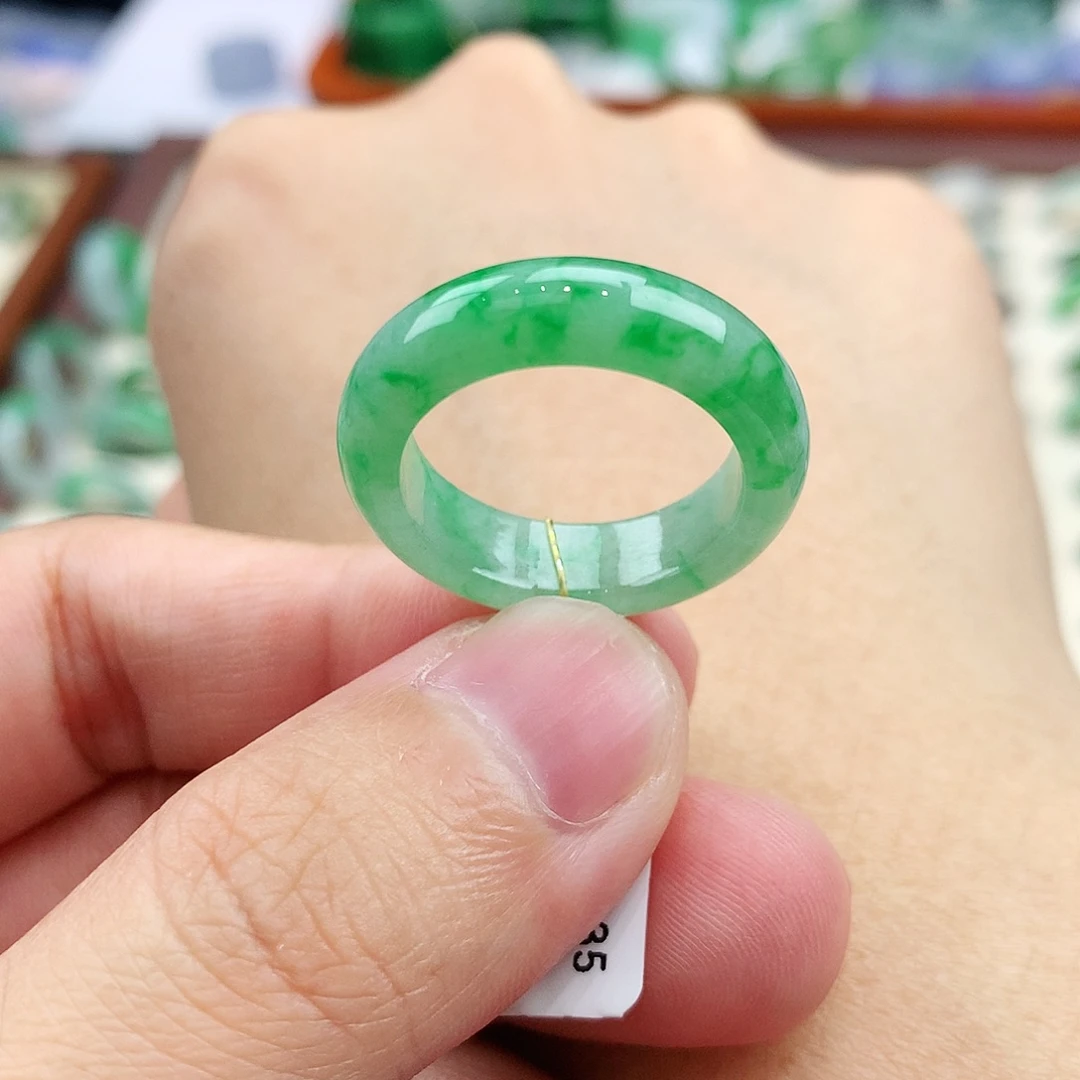 翡翠戒指未镶嵌17号