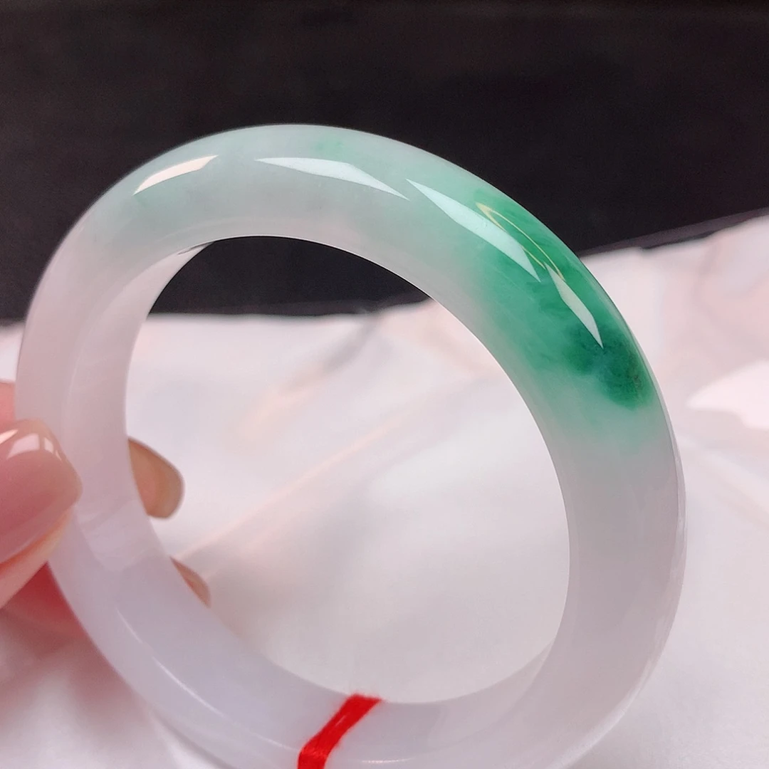 【闪购商品】未镶嵌手镯翡翠54+