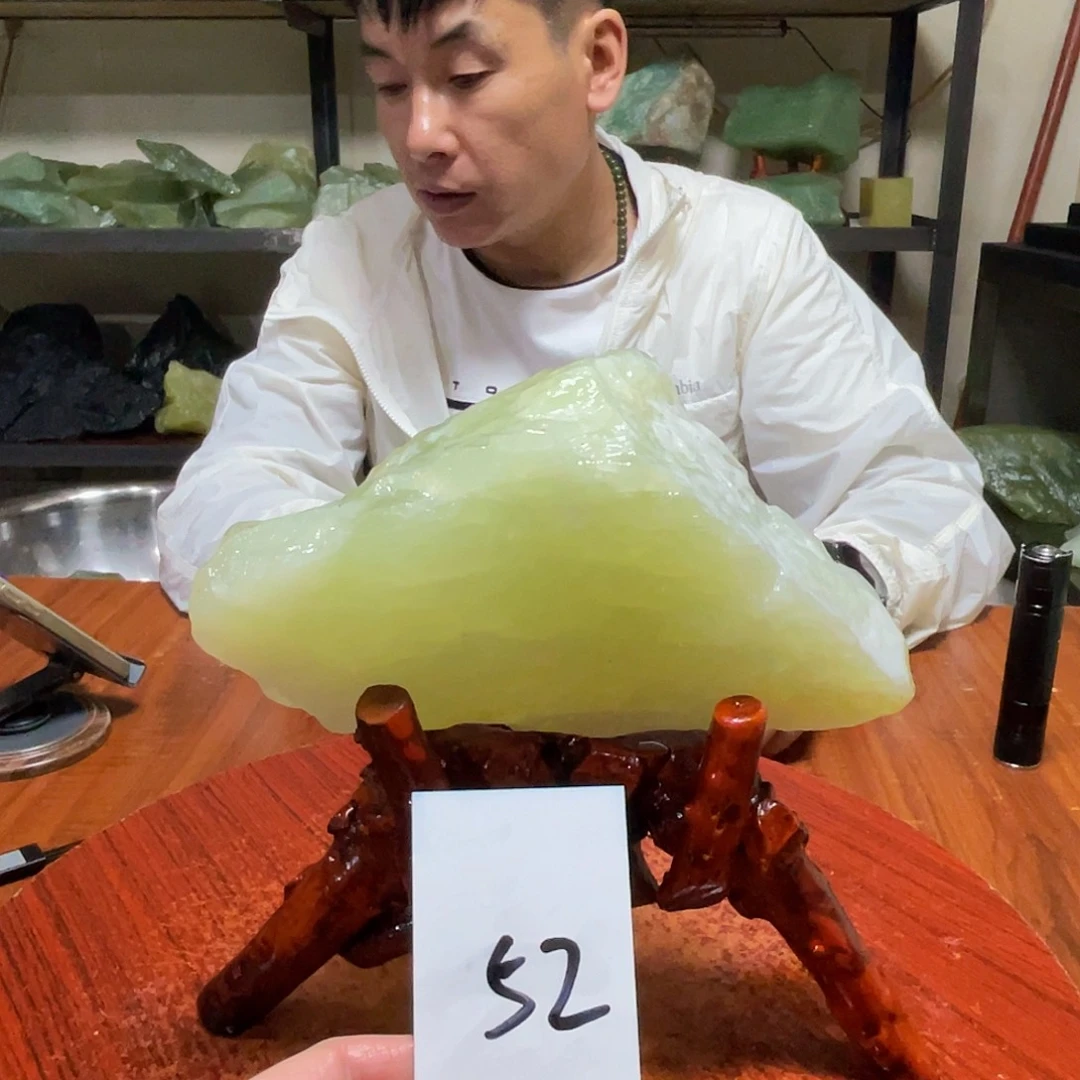 蛇纹石玉未镶嵌原石52