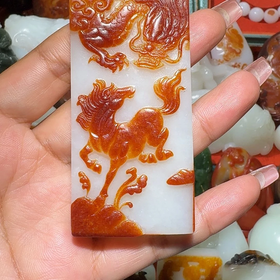 和田玉（糖玉）未镶嵌颈饰感谢