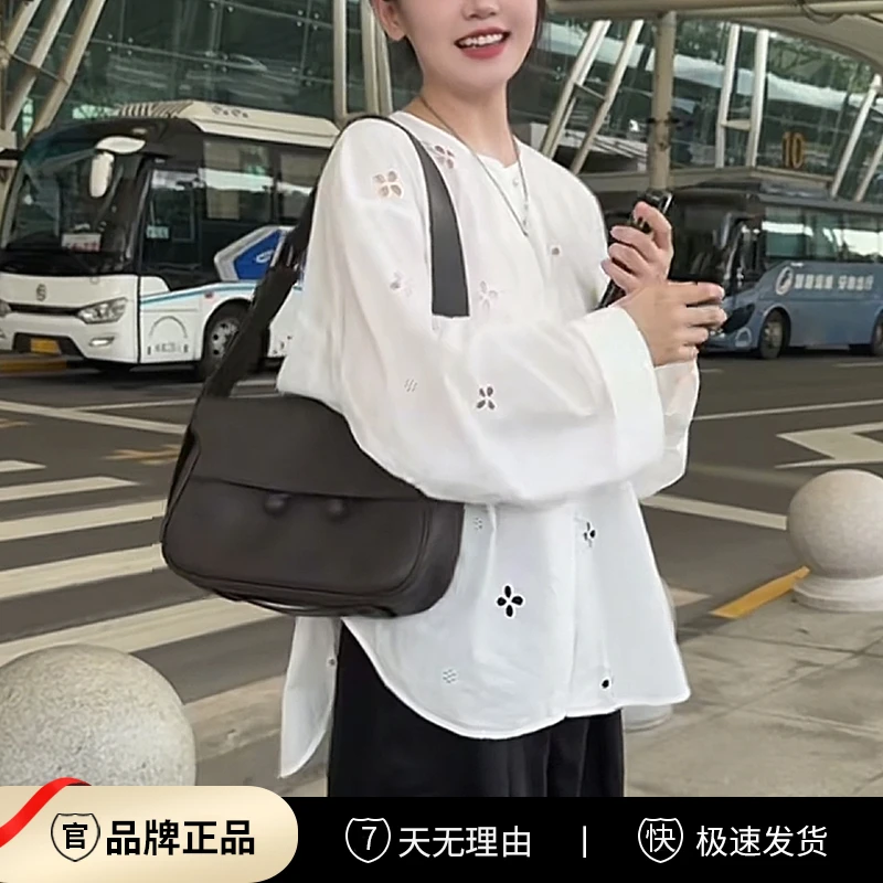 正品直播款托卡植鞣真皮邮差包单肩斜挎包2026春夏新款女士休闲包