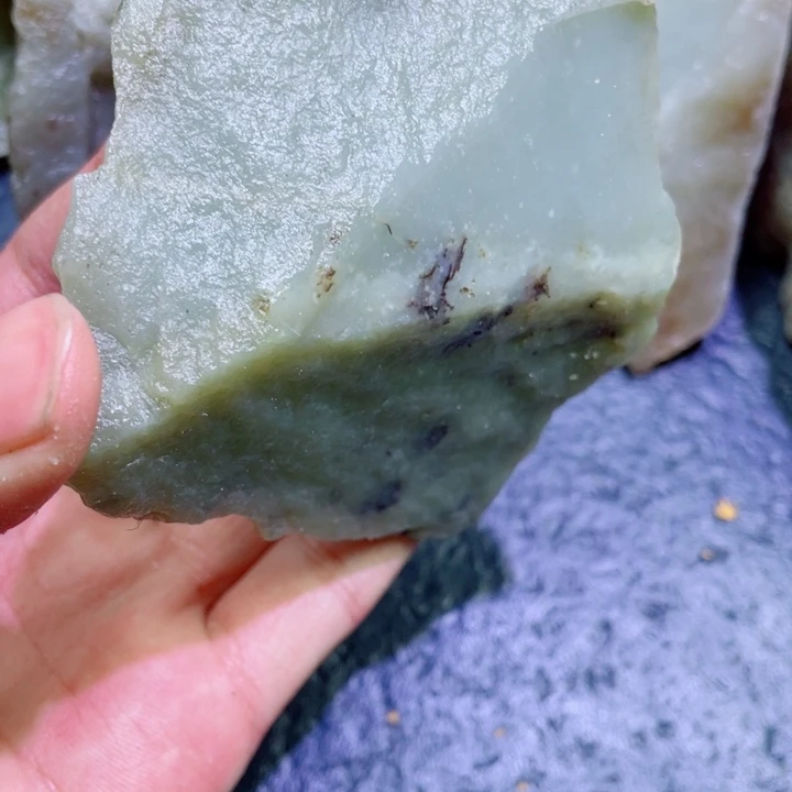 和田玉未镶嵌珠宝半成品