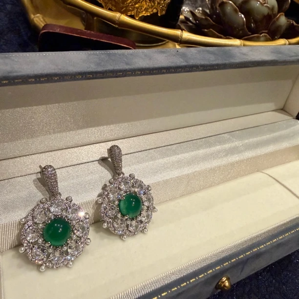 铜合金仿水晶耳饰 【3810】 周年珍藏英｜经典原标克拉CrownFrett