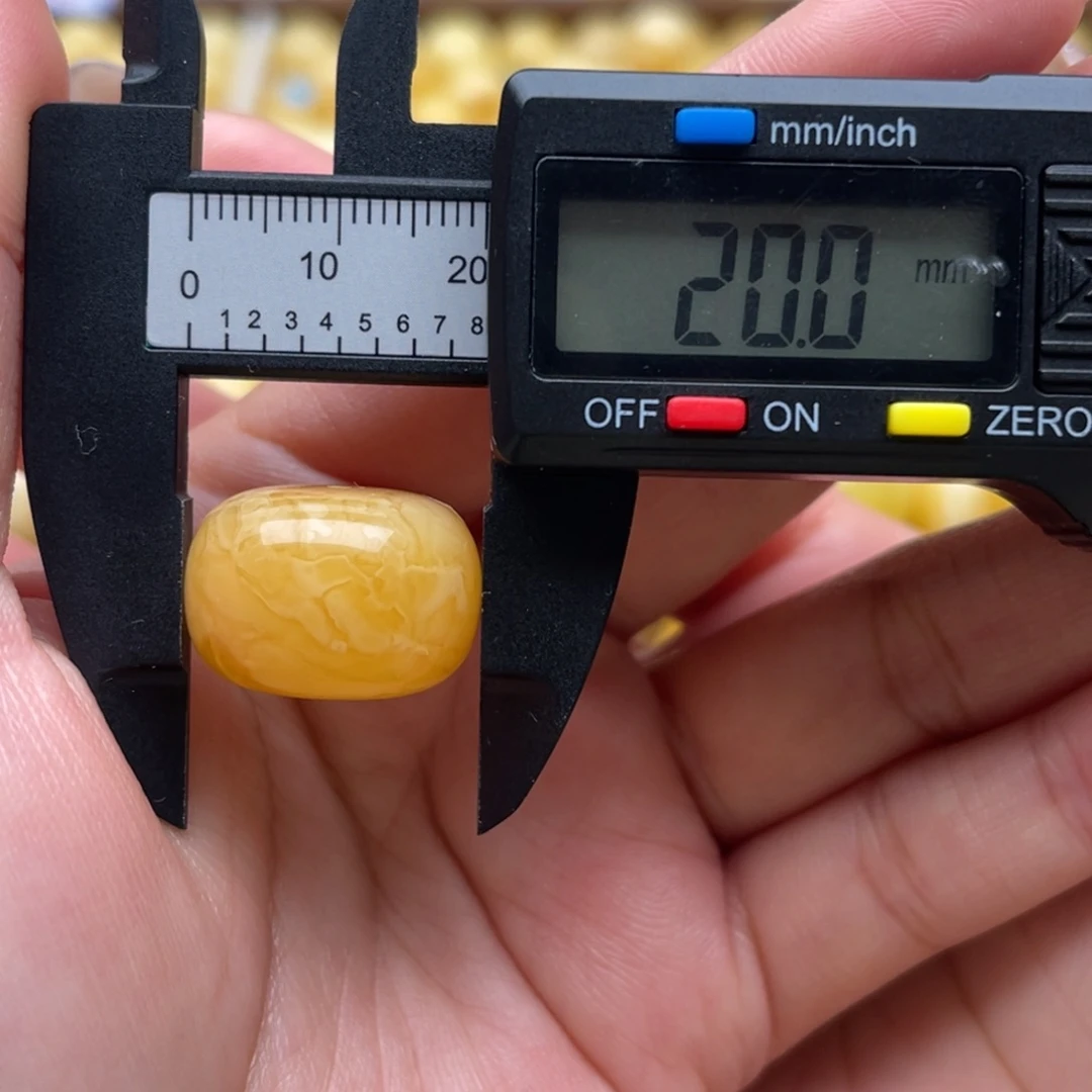 琥珀未镶嵌裸石蜜蜡墩子微瑕笑