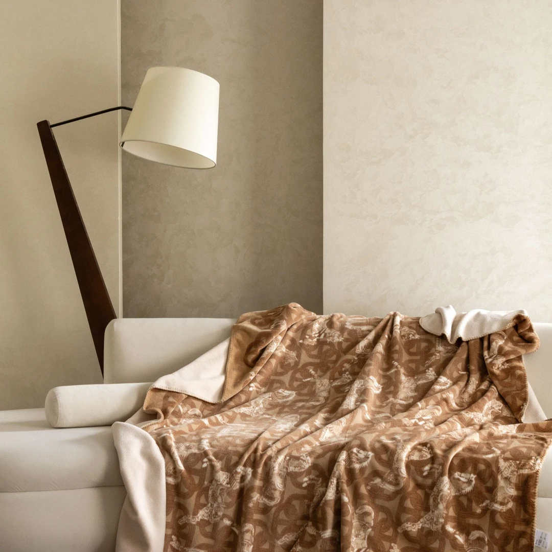 杜尔奈轻奢时尚秋冬新款羊塔绒棕马休闲毯盖毯办公室午睡毯