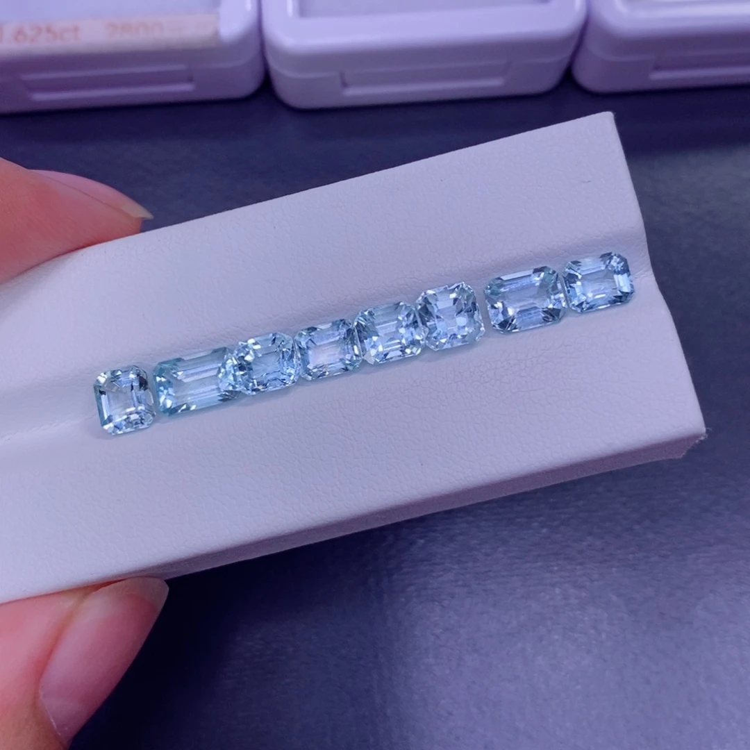 裸石海蓝宝石180一克拉，仅供展示，挑好上定向