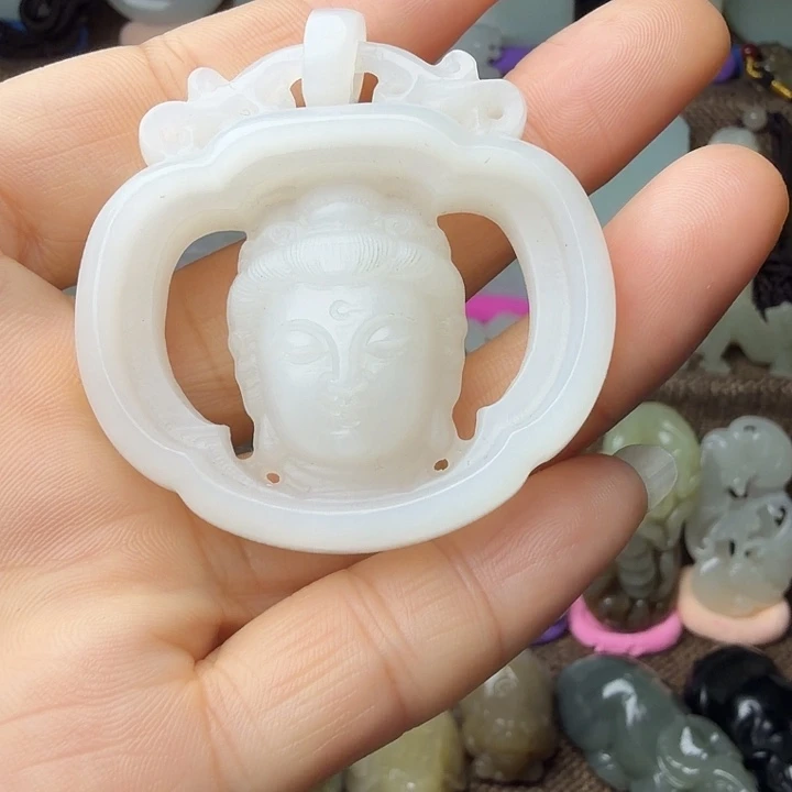 和田玉（糖玉）未镶嵌颈饰