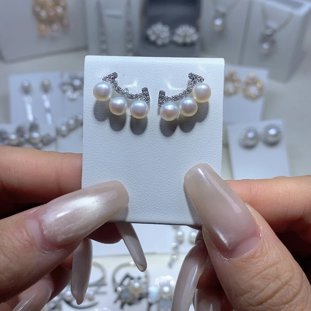 未镶嵌耳饰淡水珍珠