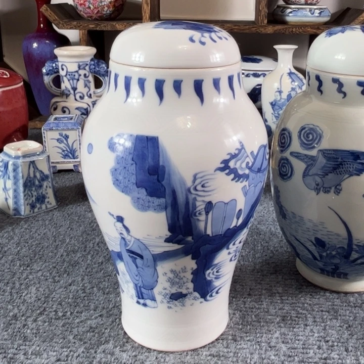 得***家摆件陶一个青花的小罐子