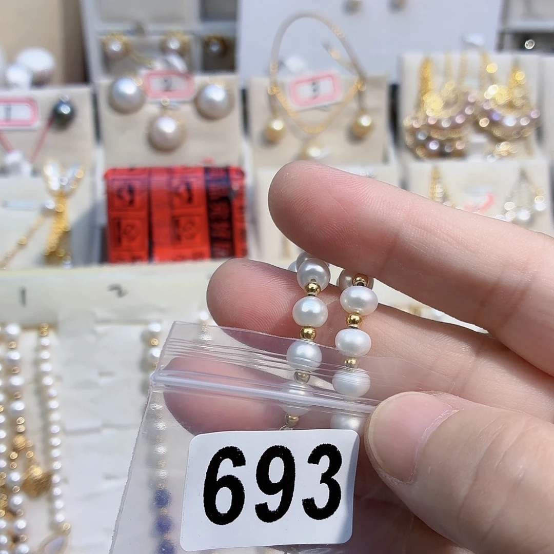 带****合金淡水珍珠耳饰