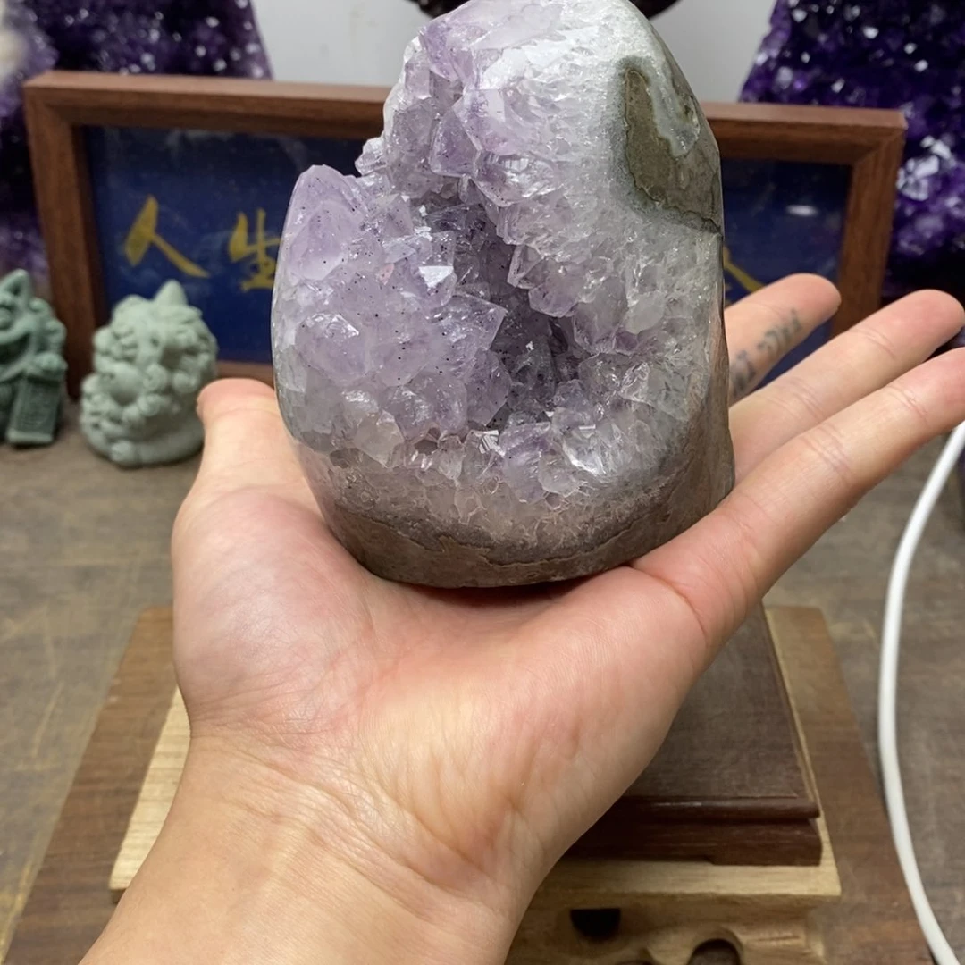 未镶嵌水晶大型摆件（非配饰）