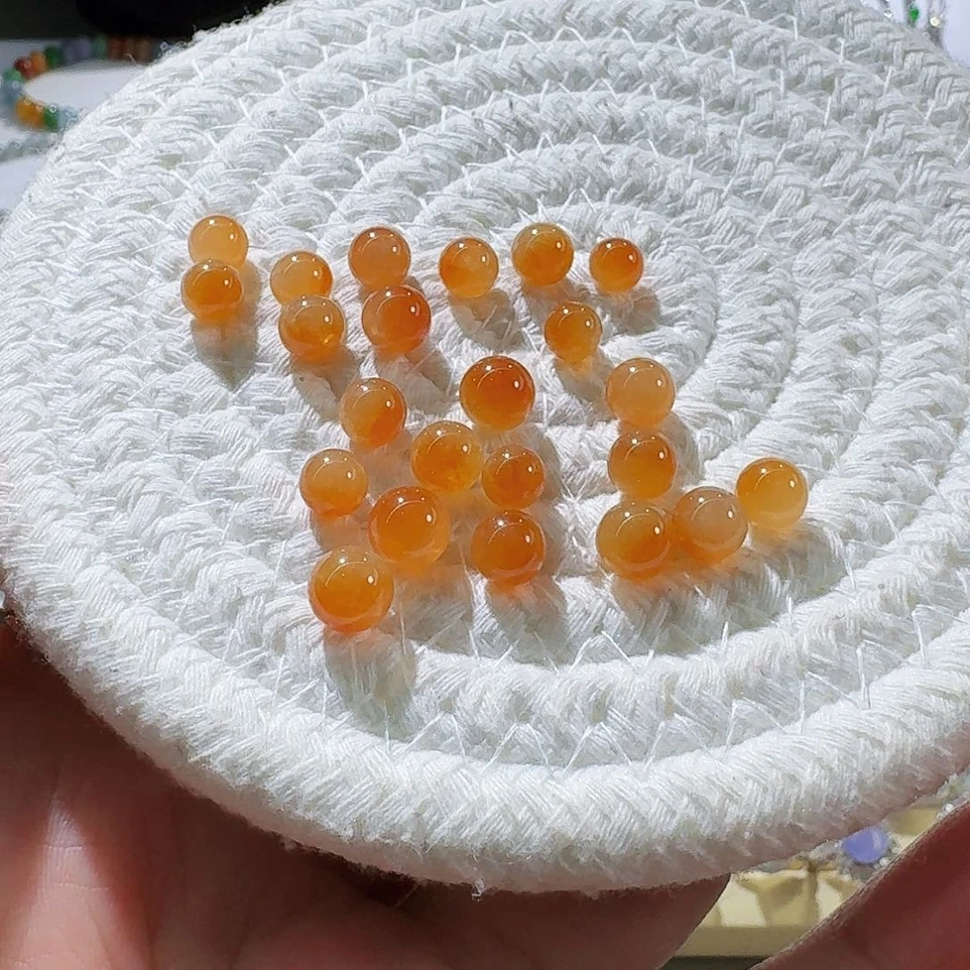 翡翠颈饰未镶嵌裸石