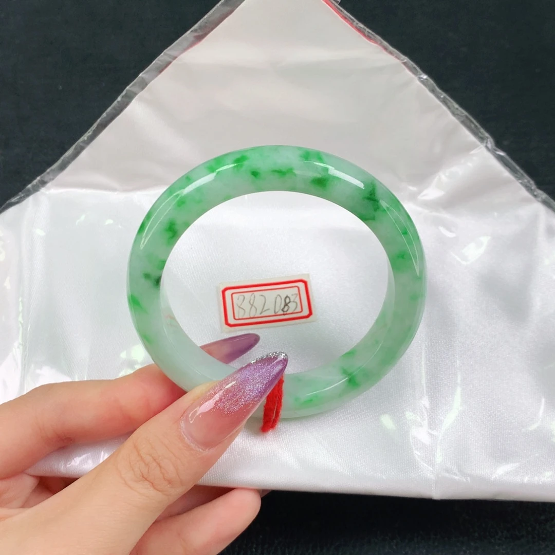 翡翠未镶嵌手镯天然翡翠手镯04