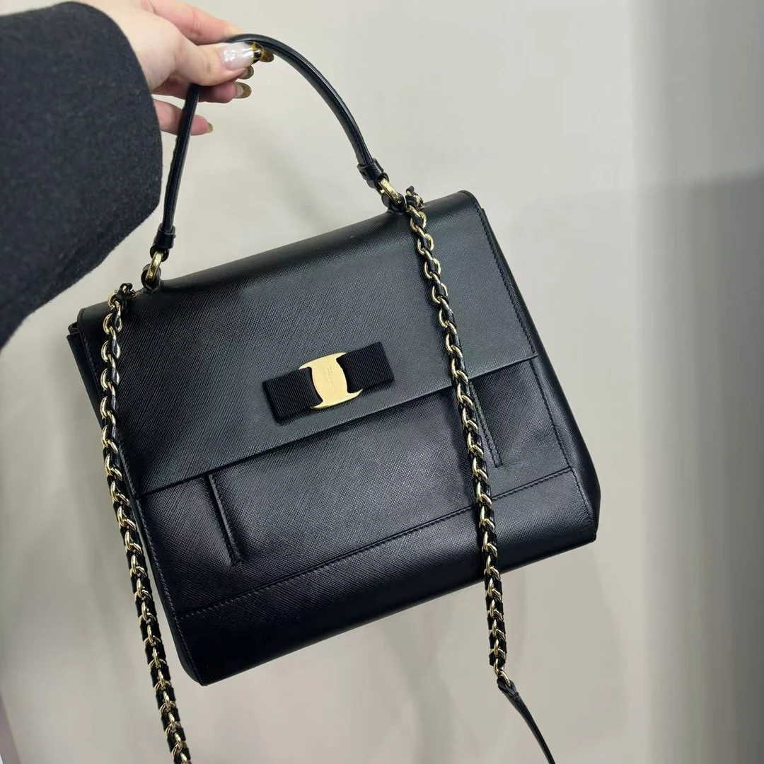 95新 FERRAGAMO/菲拉格慕 黑金手提斜挎包