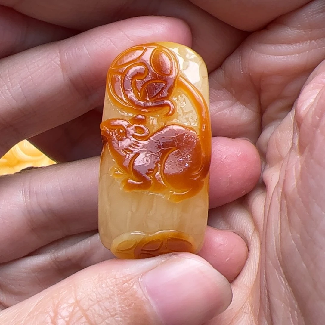 琥珀颈饰未镶嵌蜜蜡