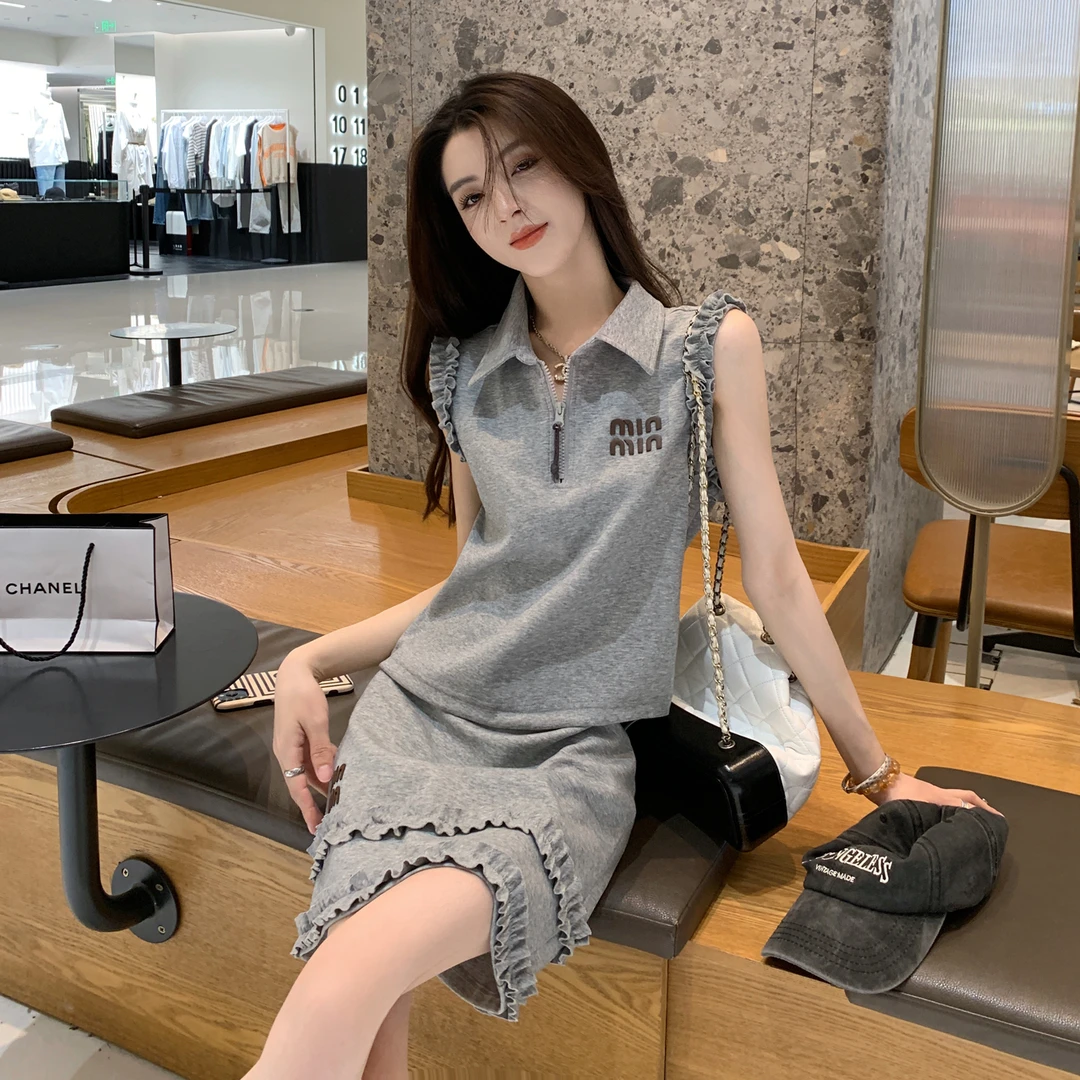 灰色巨好看的夏装一整套韩系减龄休闲时尚运动风短袖短裙两件套女