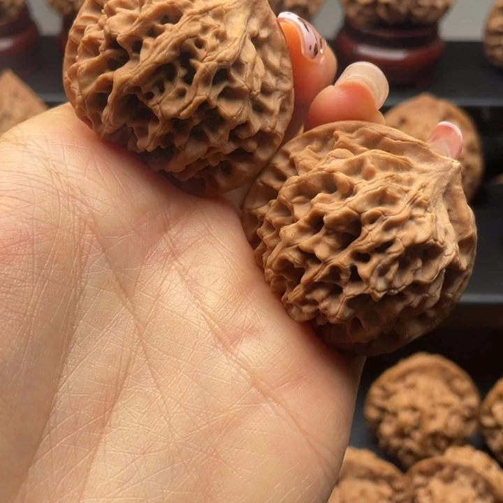 文玩核桃把件41尺寸