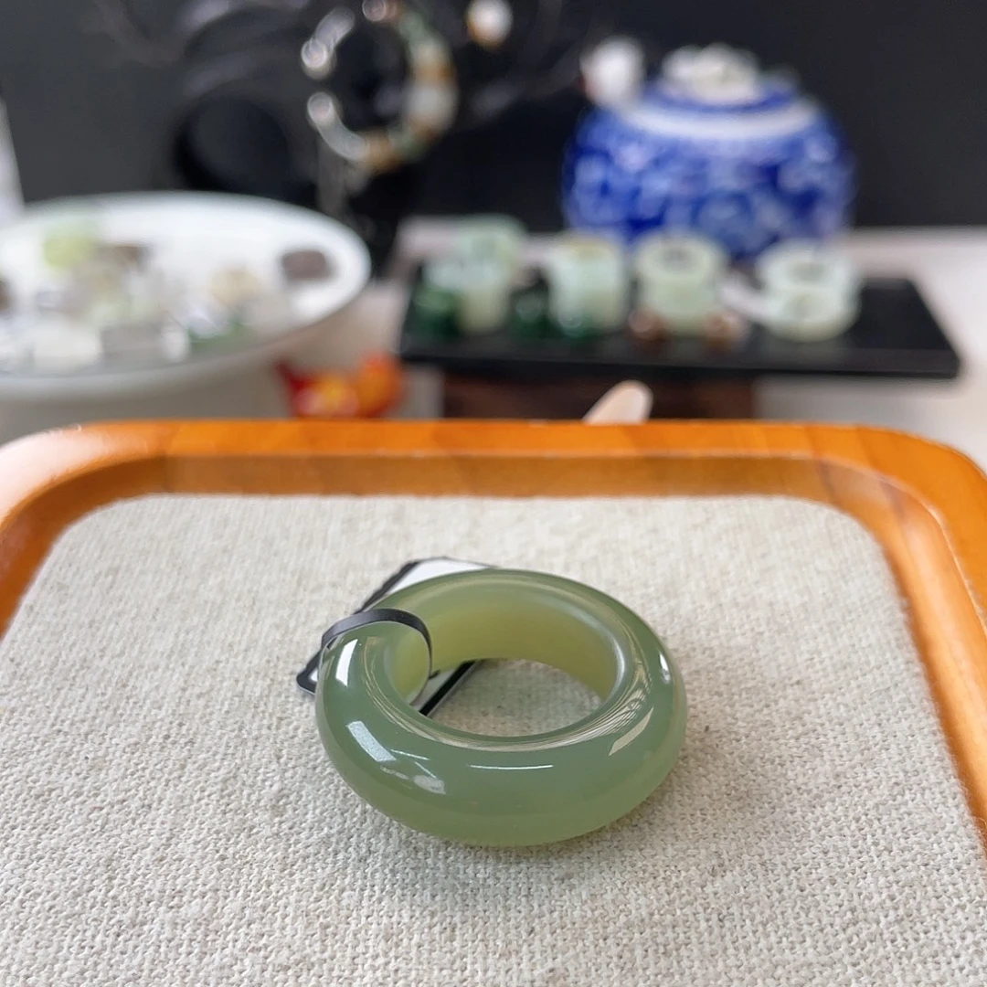 未镶嵌戒指和田玉c47 湖水绿甜甜圈18.2