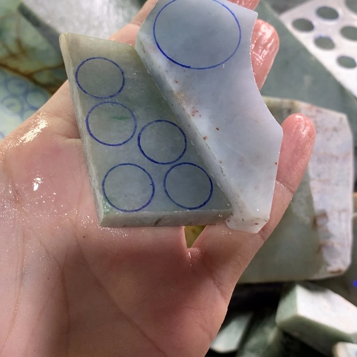 翡翠裸石28号取挂件