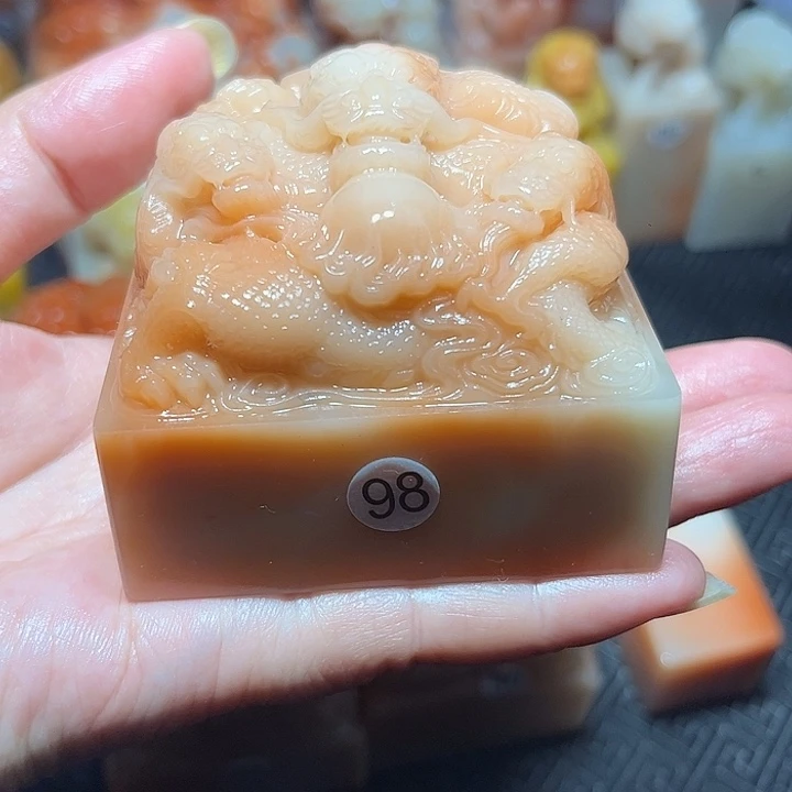 枣***枣老挝石老挝保利石印章