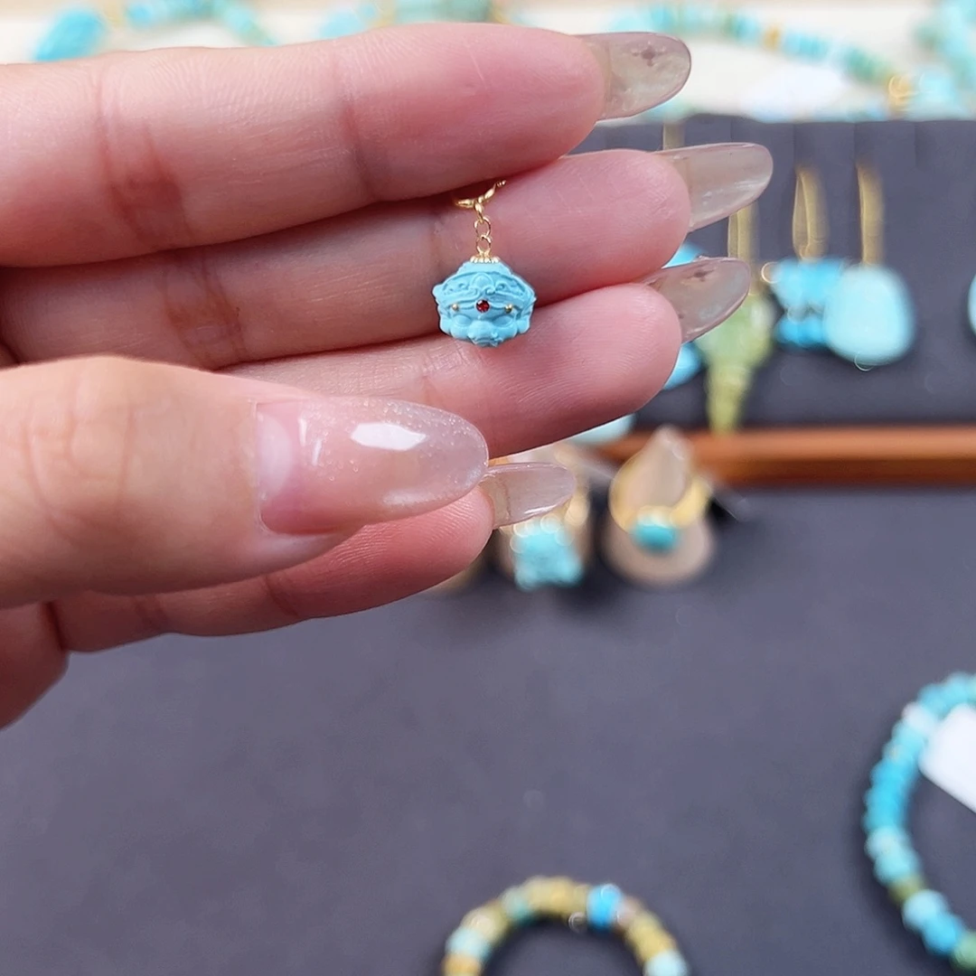 绿松石18K金镶嵌象神小滴溜