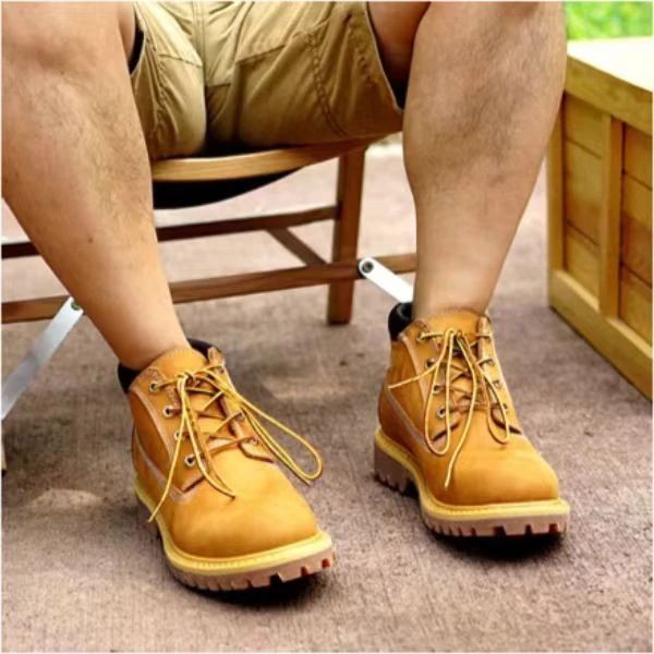 原厂注塑踢不烂大黄靴经典城市通勤防水马丁靴中帮
