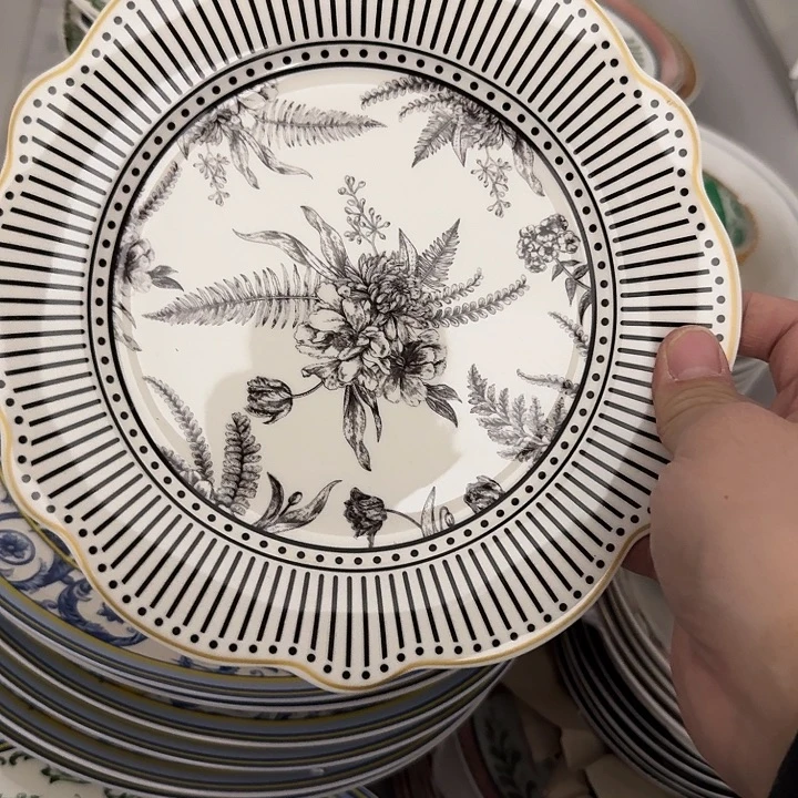 瓷8.5寸点心盘35米发4个