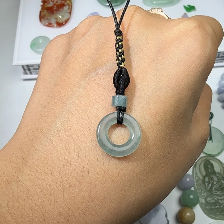 翡翠未镶嵌颈饰挂