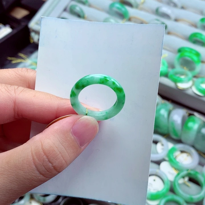 翡翠未镶嵌戒指15号