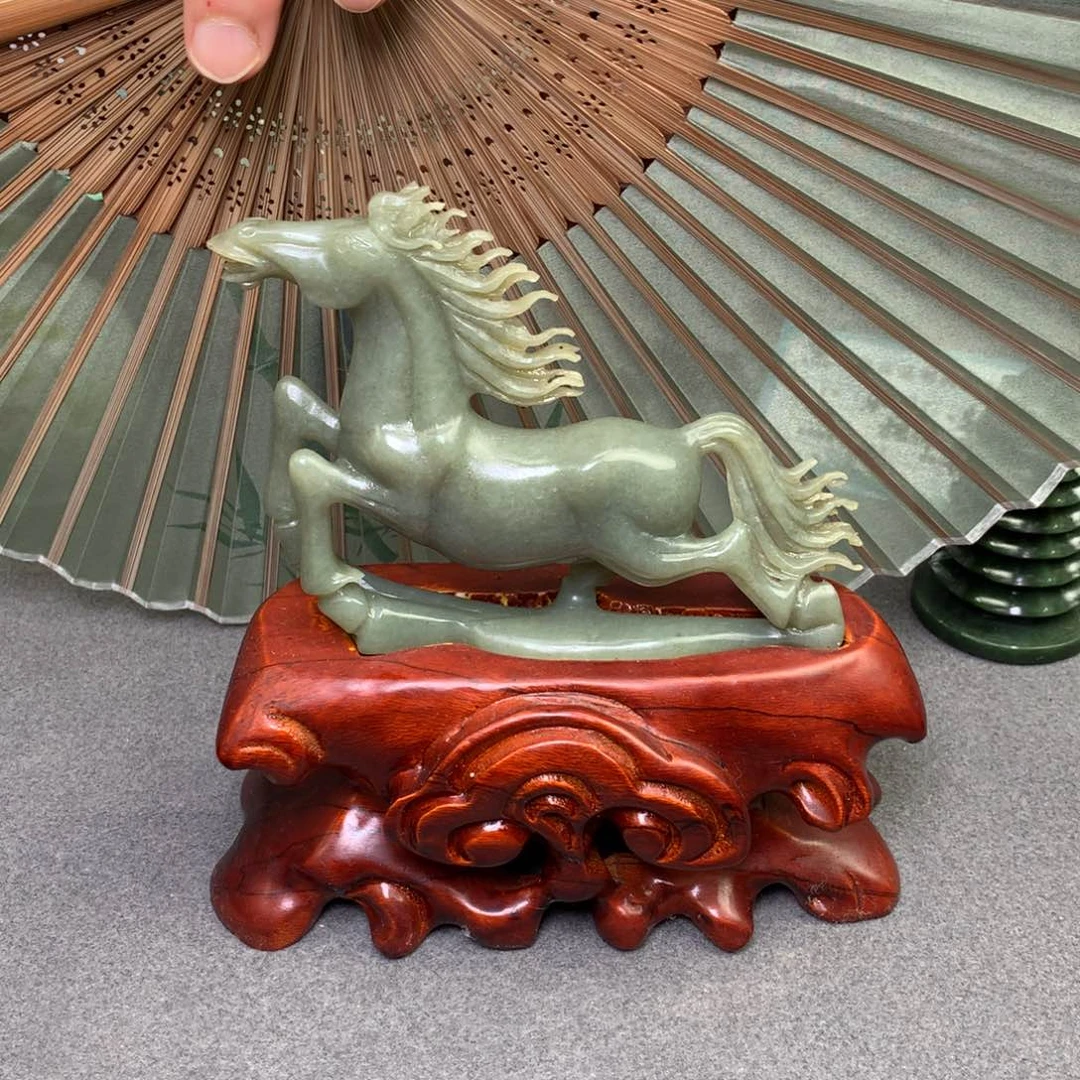 未镶嵌和田玉摆件