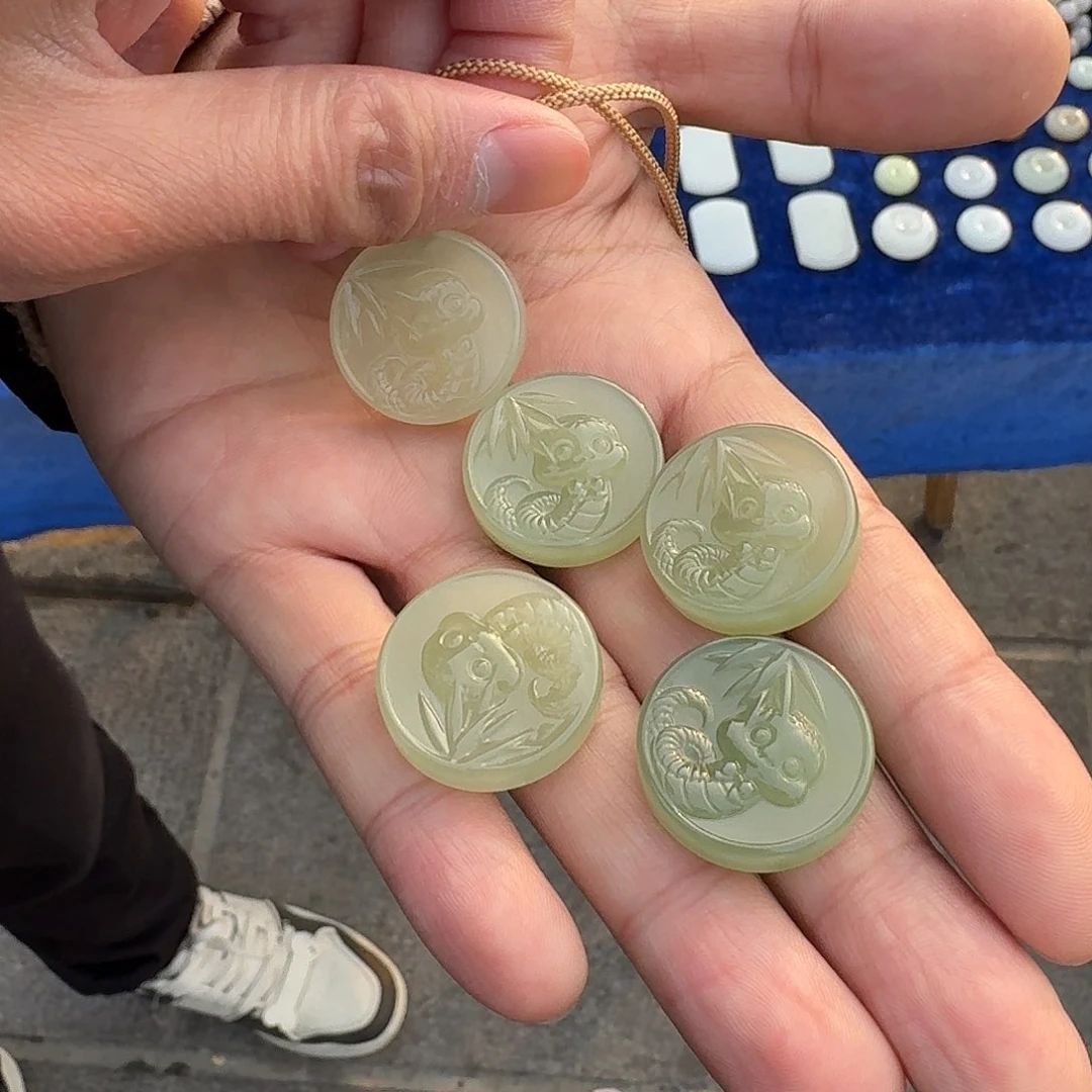 和田玉蛇未镶嵌225刘娜多样性拍一发一