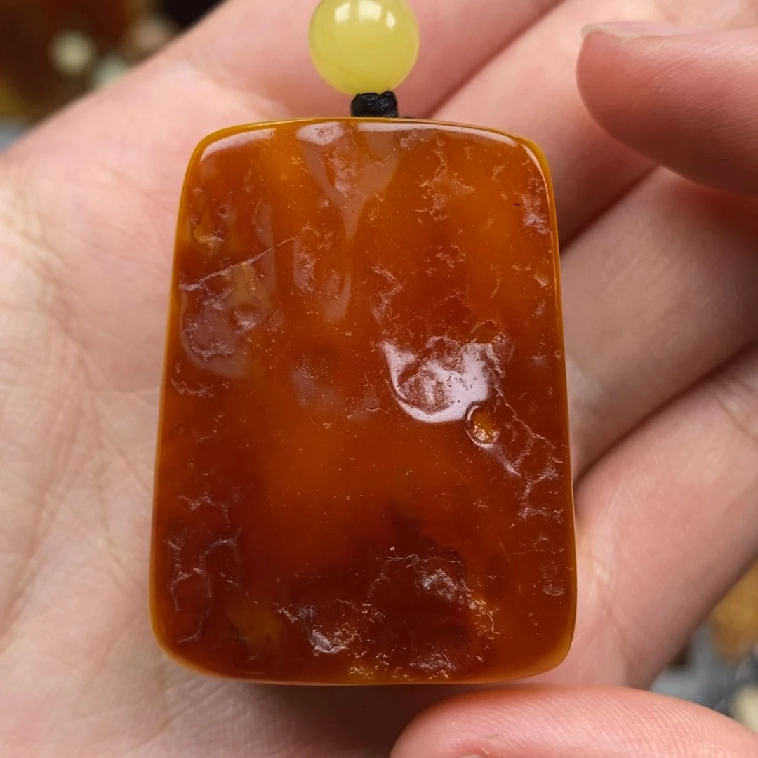 未镶嵌吊坠(赠链)琥珀