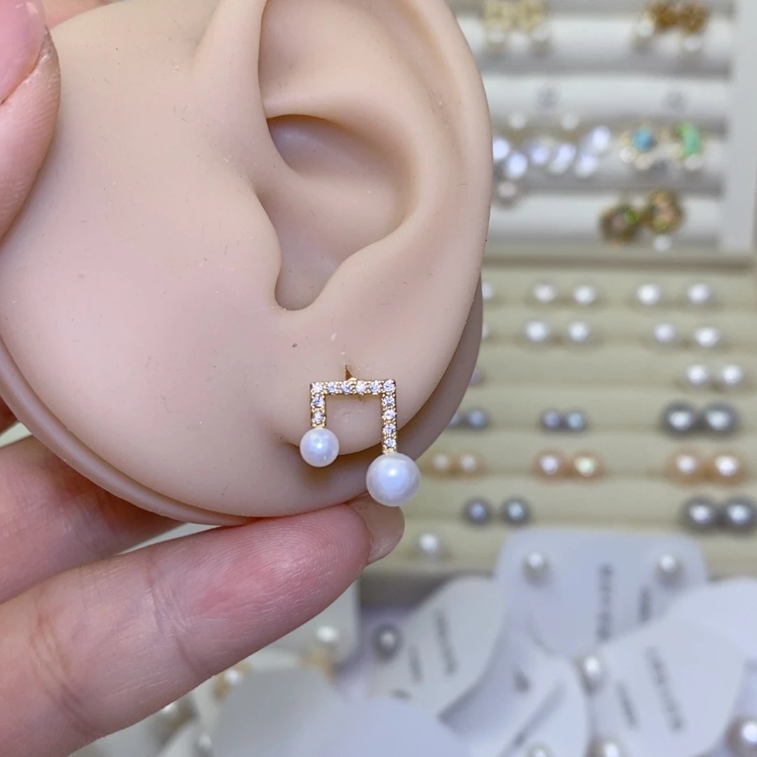 银S925镶嵌淡水珍珠耳饰