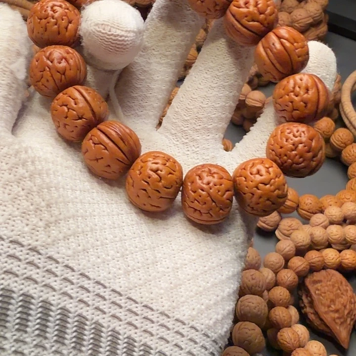 2***2桃核手串盘锦肌肉纹藏式手串回血