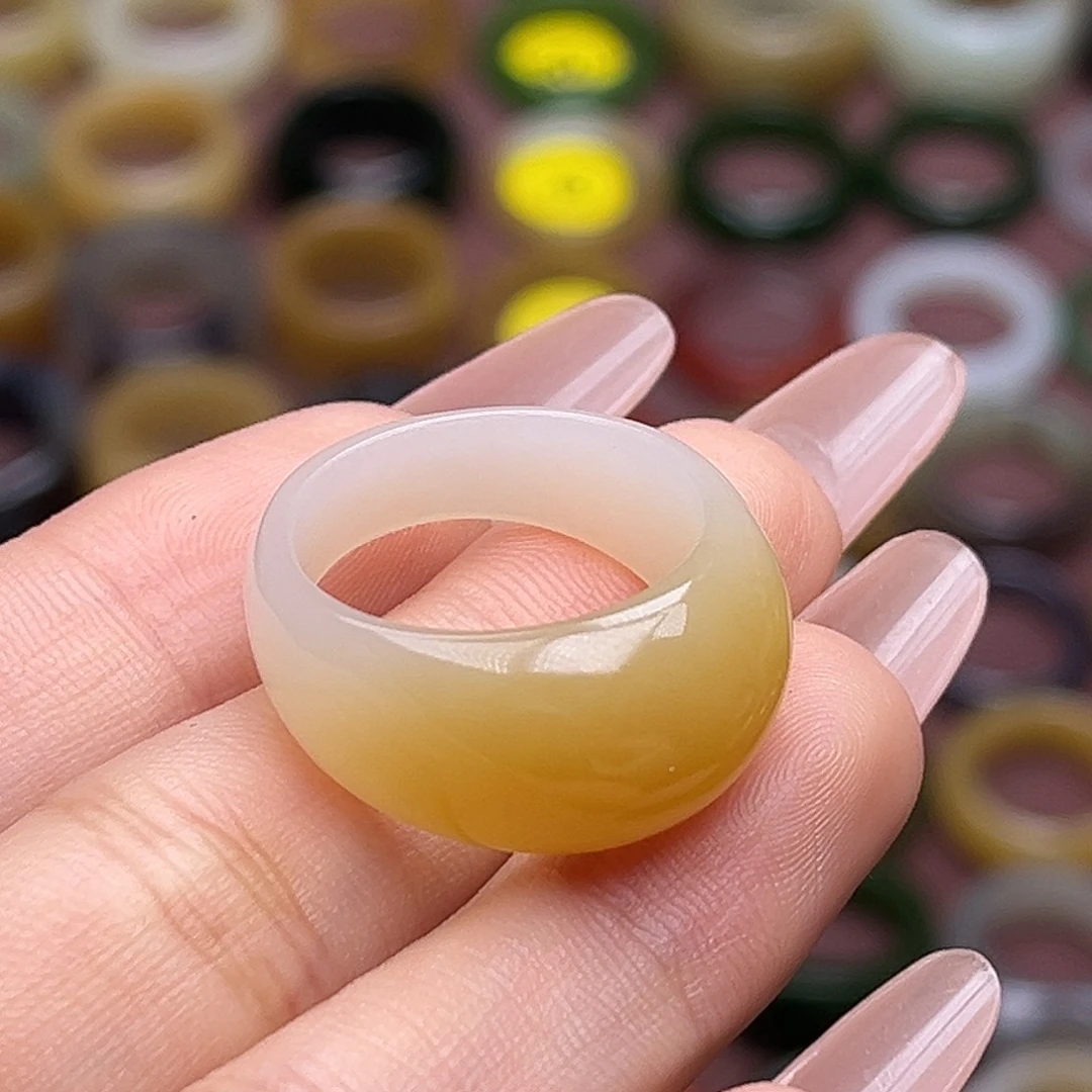 和田玉未镶嵌戒指18.2金山糖白