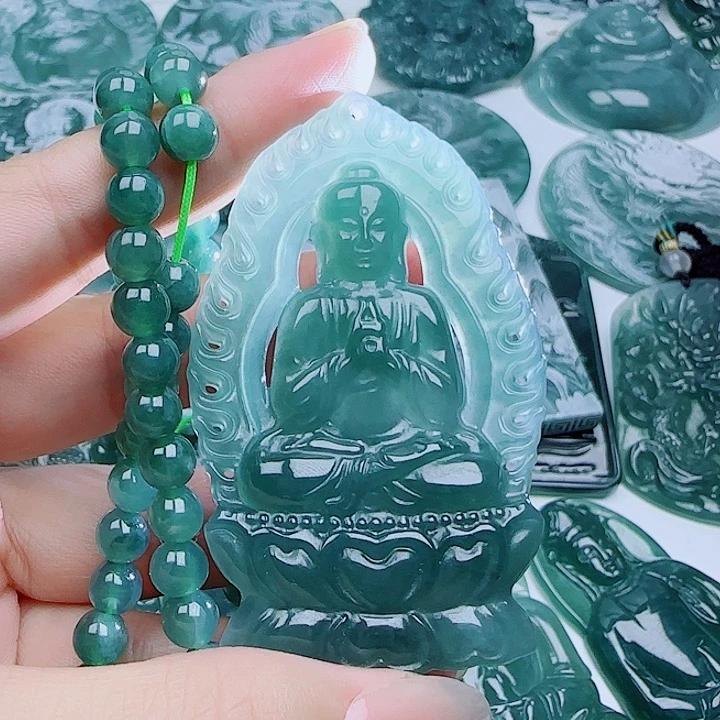 翡翠未镶嵌颈饰多样性发货天然的A货翡翠