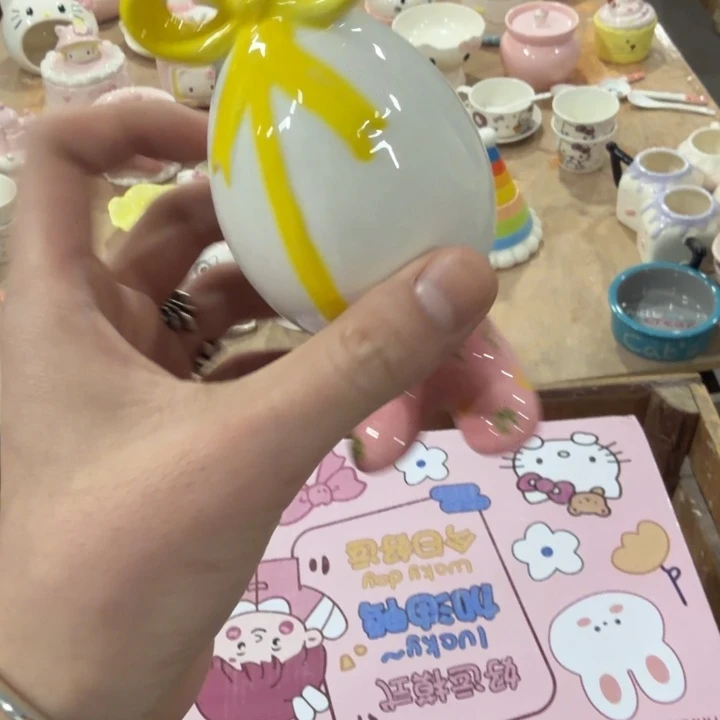 正版 釉下彩陶瓷工艺品