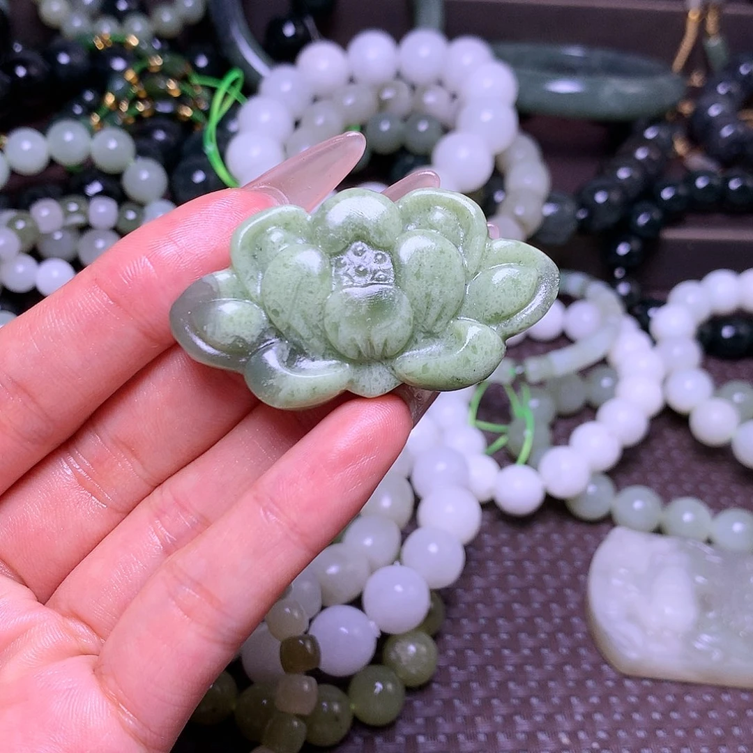 【闪购商品】颈饰未镶嵌和田玉