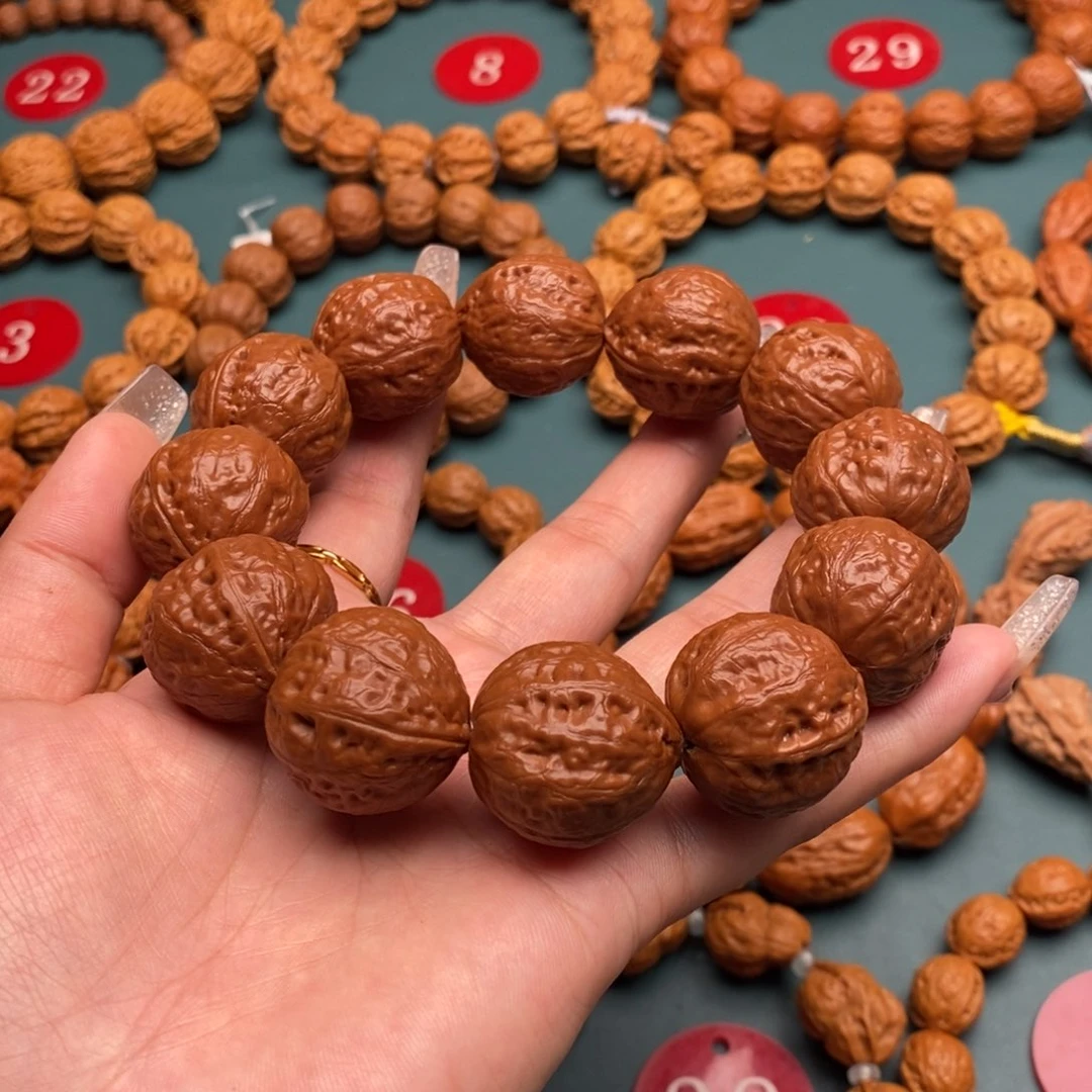 文玩核桃手串红皮三角