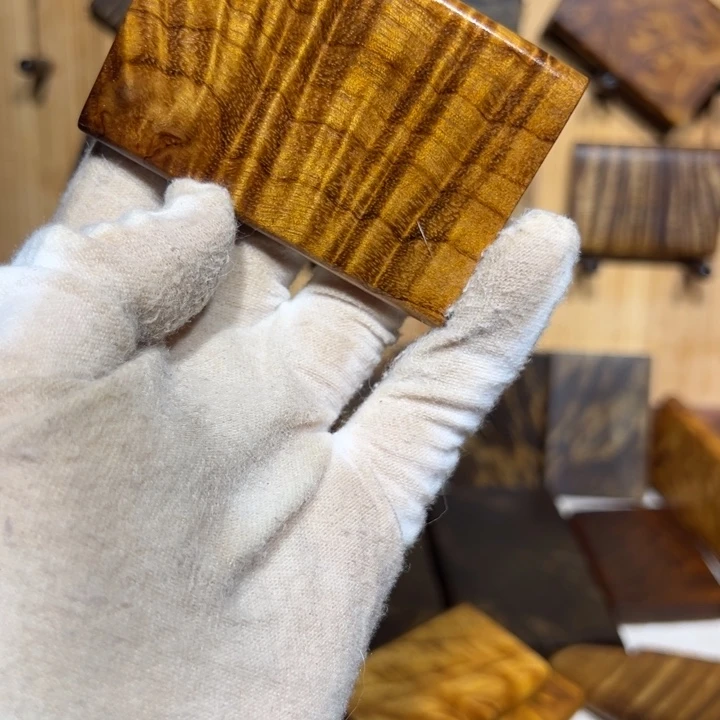 金丝楠木小叶桢楠无事牌