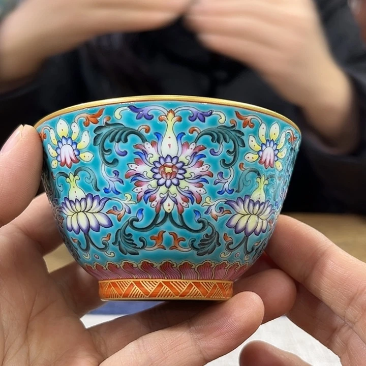 瓷杯子珐琅彩花卉纹杯