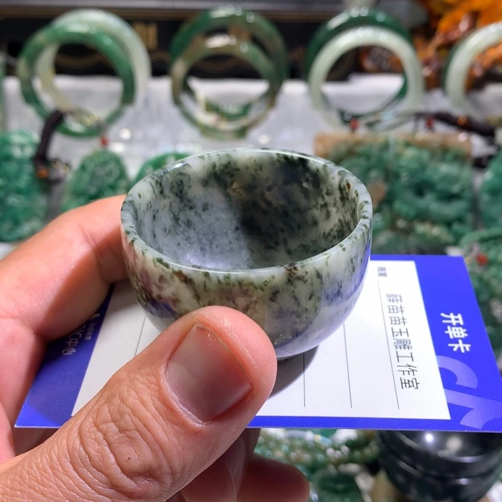 【闪购商品】独山玉杯子未镶嵌一***宝